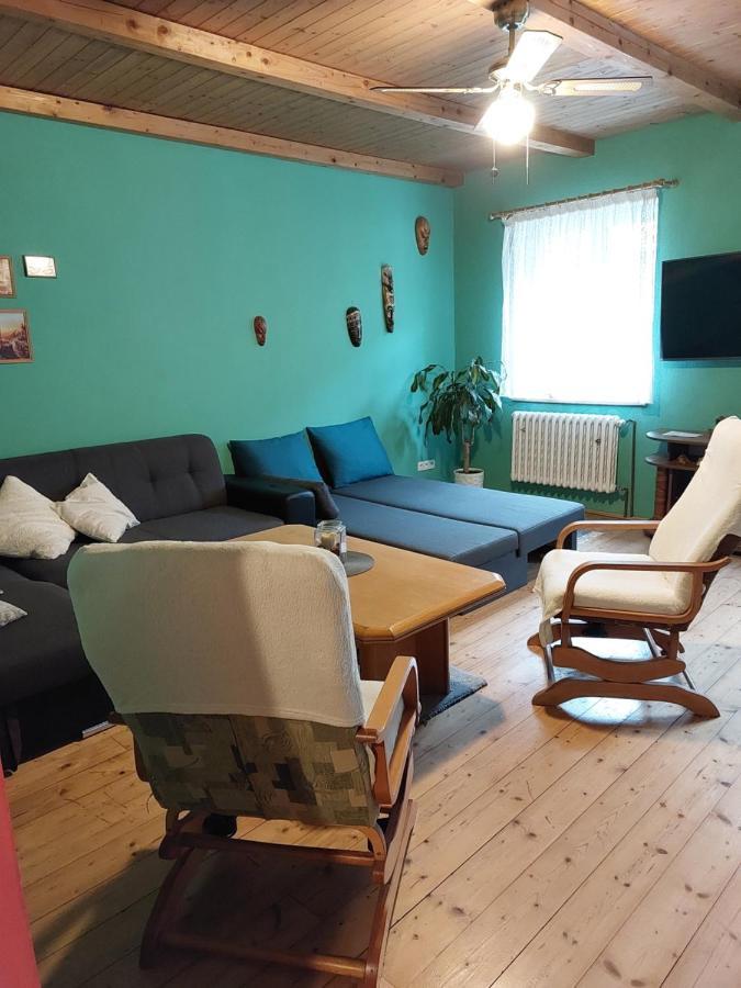 Ferienwohnung Prazdninovy Byt Arin Jáchymov Exterior foto